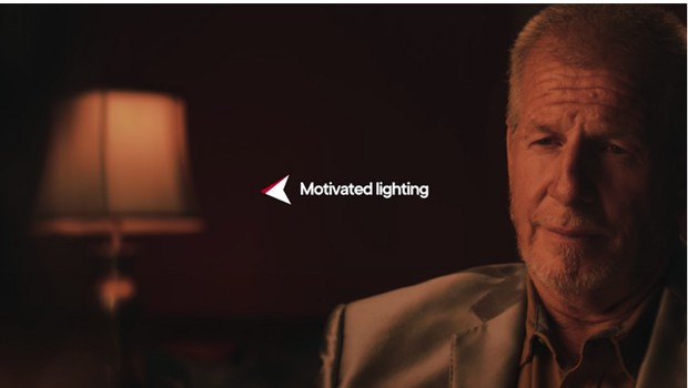 דוגמה לאור סיבתי