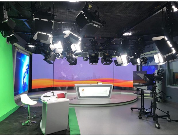 דוגמה לאולפן טלוויזיה